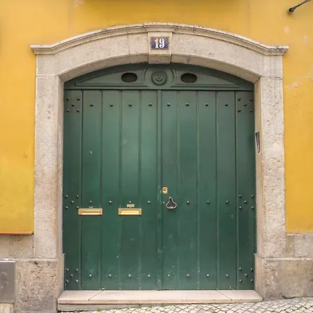 Ginjinha House - 4 - Bairro Alto - With Ac By Lisbeyond リスボン